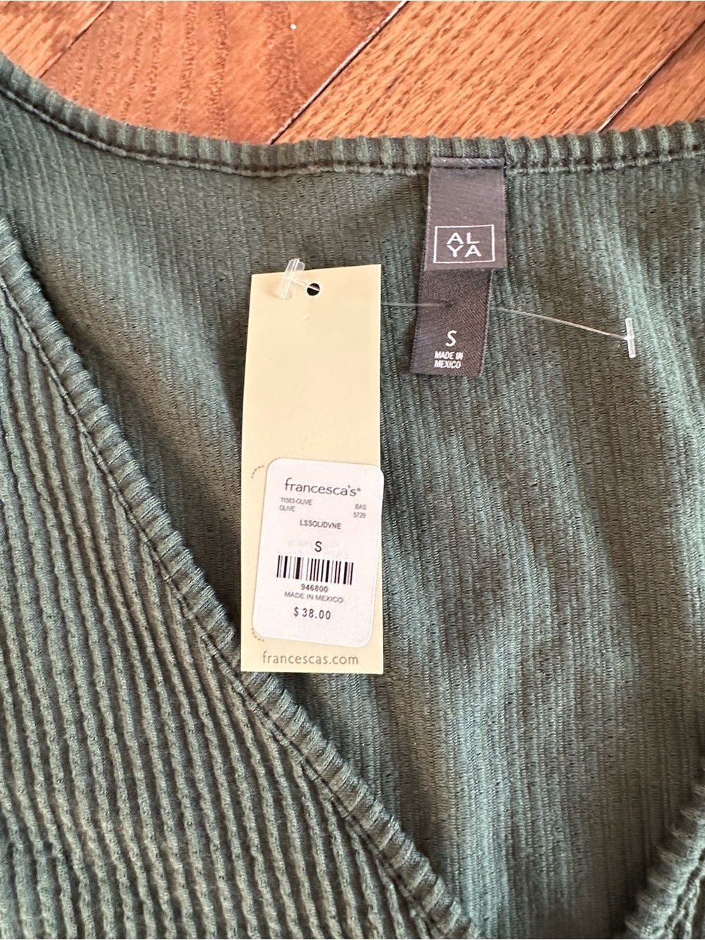 Francesca’s Alya V-Neck ribbed babydoll long sleeve Blouse - Green size S NWT - Picture 4 of 7